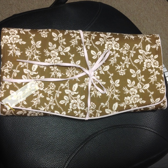 New once upon a rose jewelry accessories organizer - Picture 5 of 8